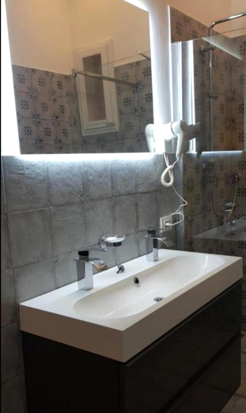 Santa Chiara "Family Suites" Naples Extérieur photo